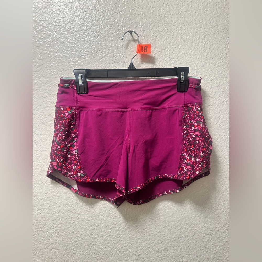 Lululemon shorts size 6. A18